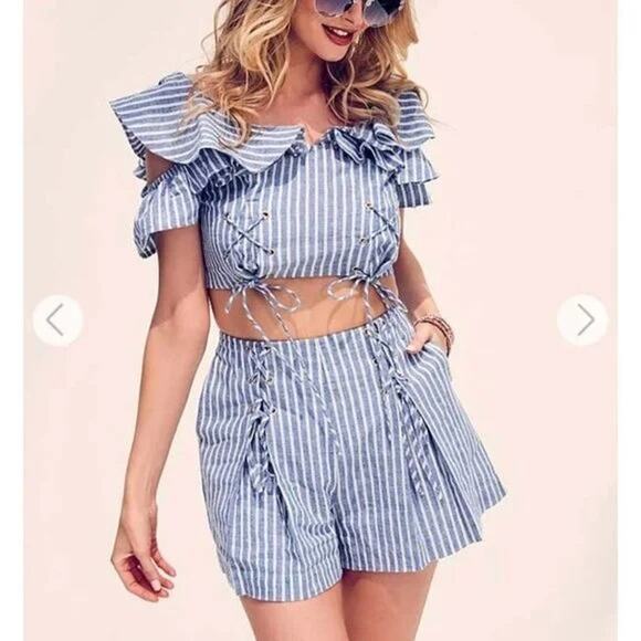 NWT GUESS Hermosa High Ruse Linen Striped Shorts Size Small - Picture 5 of 10